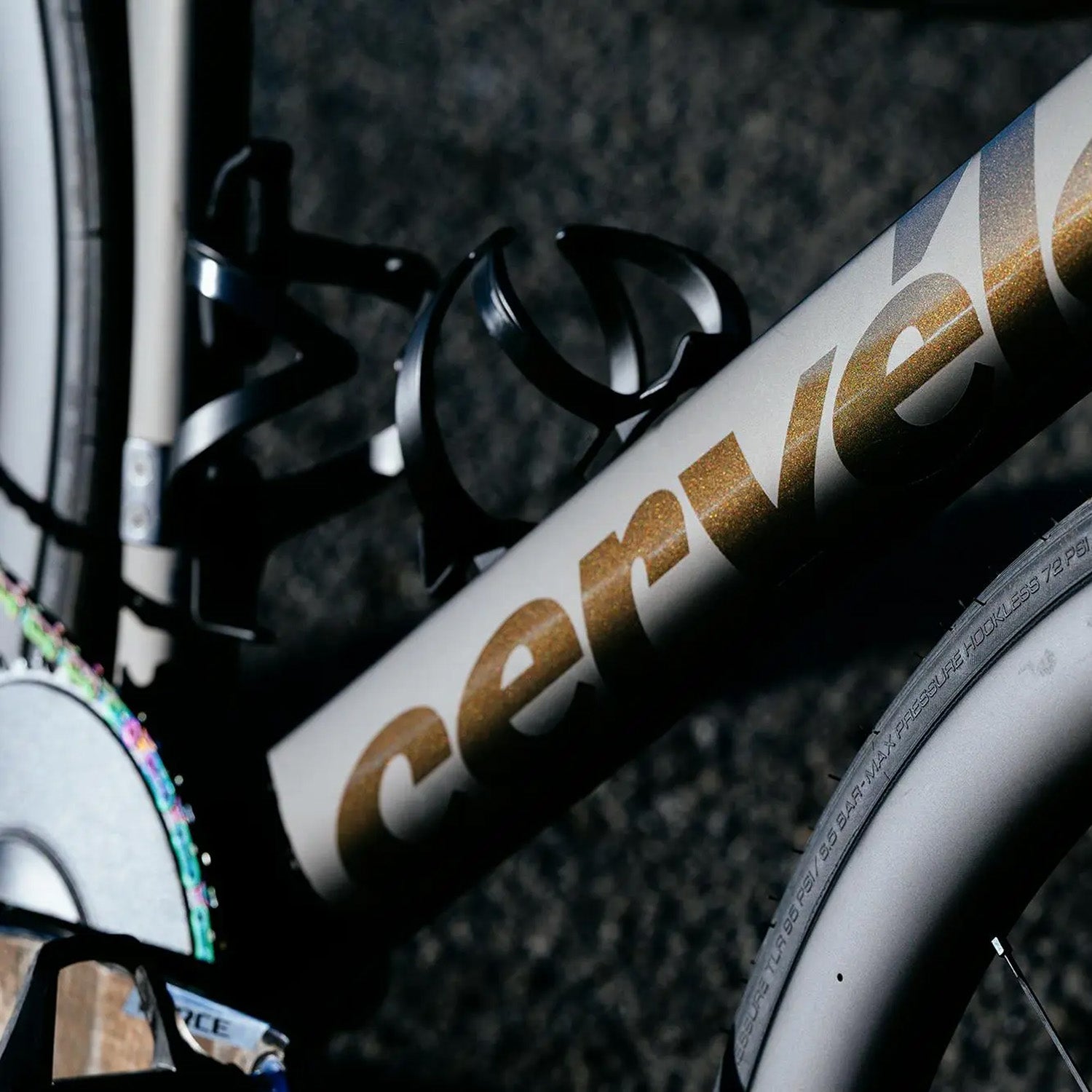 2026 Cervélo Soloist 105 Cable, Serpentine Silver, Alloy Wheels