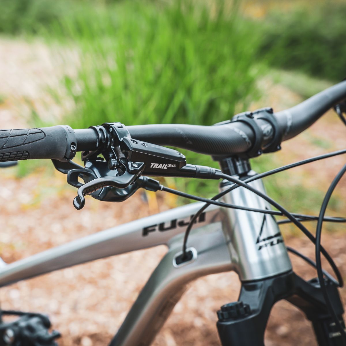 Fuji Rakan  1.1 LT Full Suspension Mountain Bike, 29ER, Silver, bixbybicycles.com