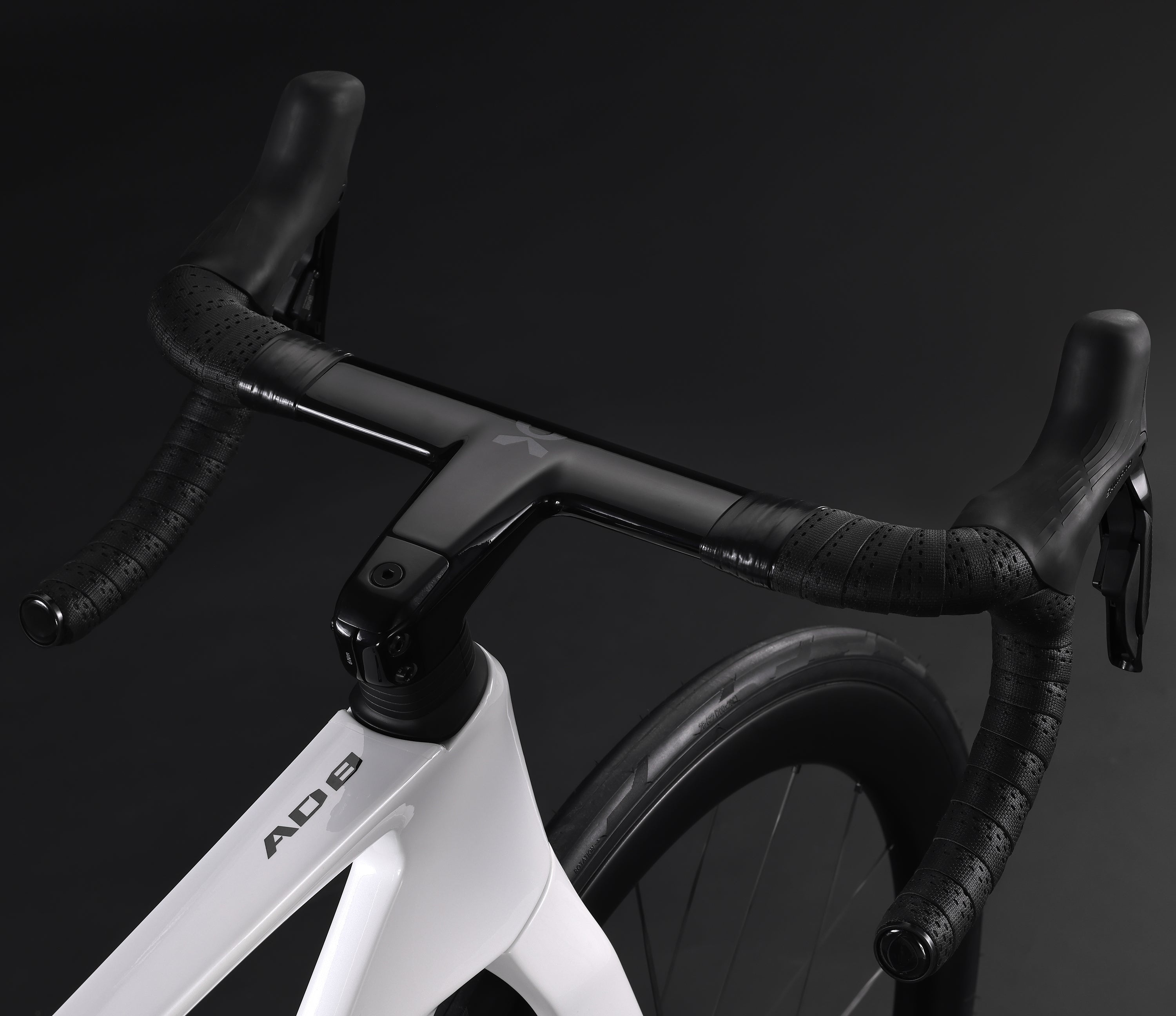 A-LAB AD8 Shimano 105 Di2 Road Bike, Starlight Blue/White, bixbybicycles.com
