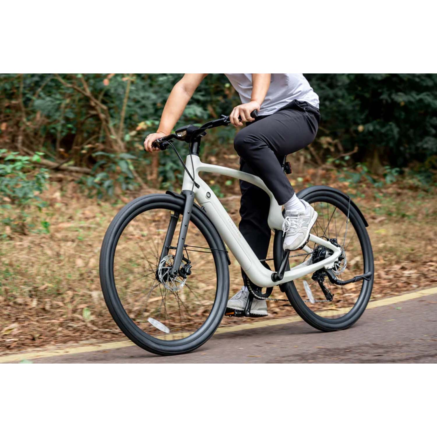 Urtopia Carbon 1 Pro, High Step, Creme / White – Bixby Bicycles