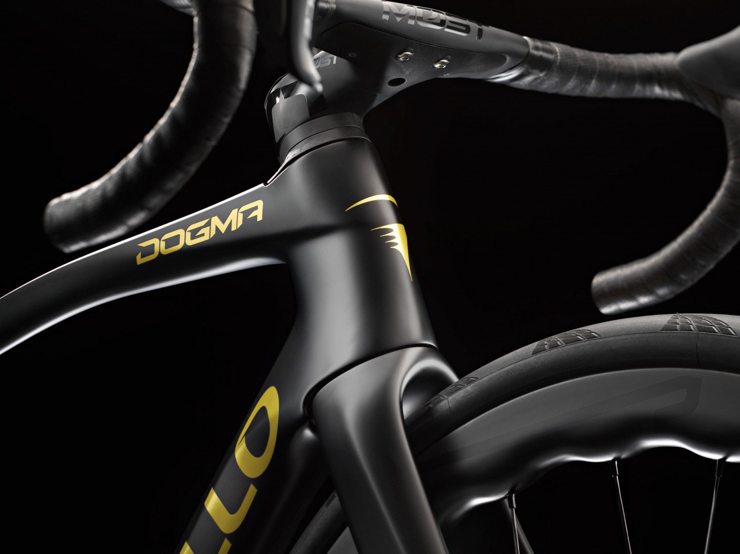 Pinarello Dogma X Dura Ace Di2 Black/Gold, bicbybicycles.com